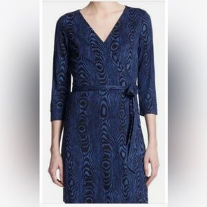 Diane Von Furstenberg Julian Two Mini 100% Silk Jersey Wrap Dress Size 2